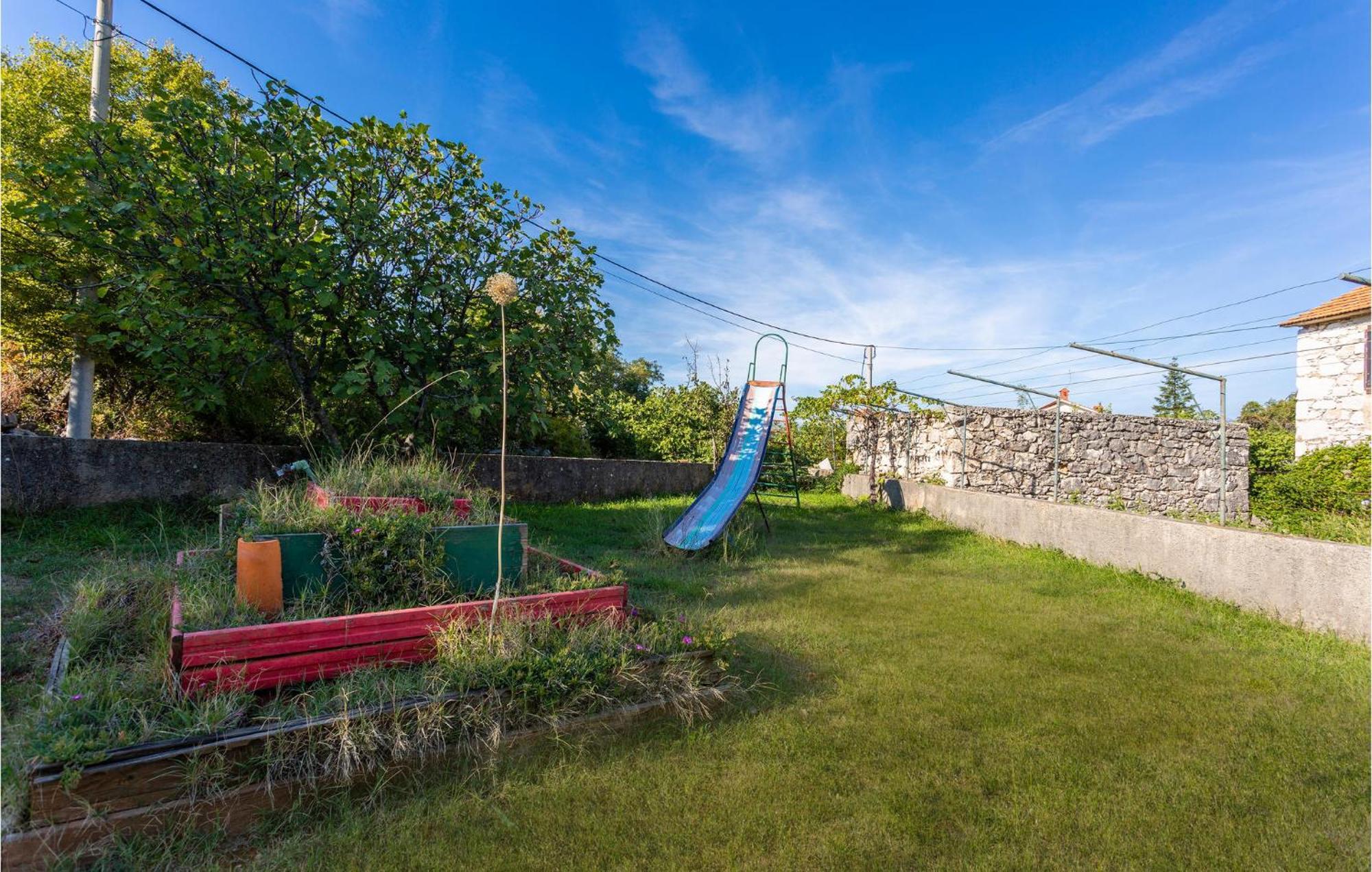 Beautiful Apartment In Malinska With Wifi Exteriér fotografie
